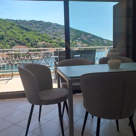 Apartmani Pulic Senj  Eksteriør billede