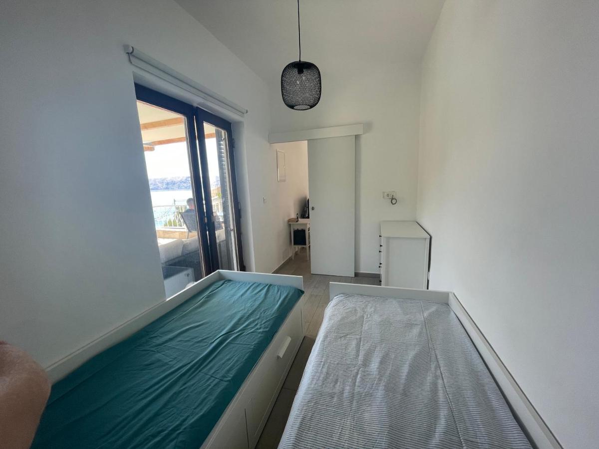 Apartmani Pulic Senj  Eksteriør billede