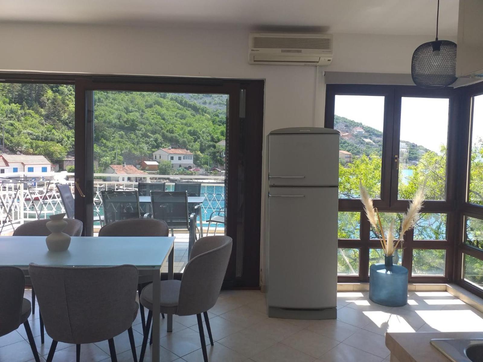 Apartmani Pulic Senj  Eksteriør billede