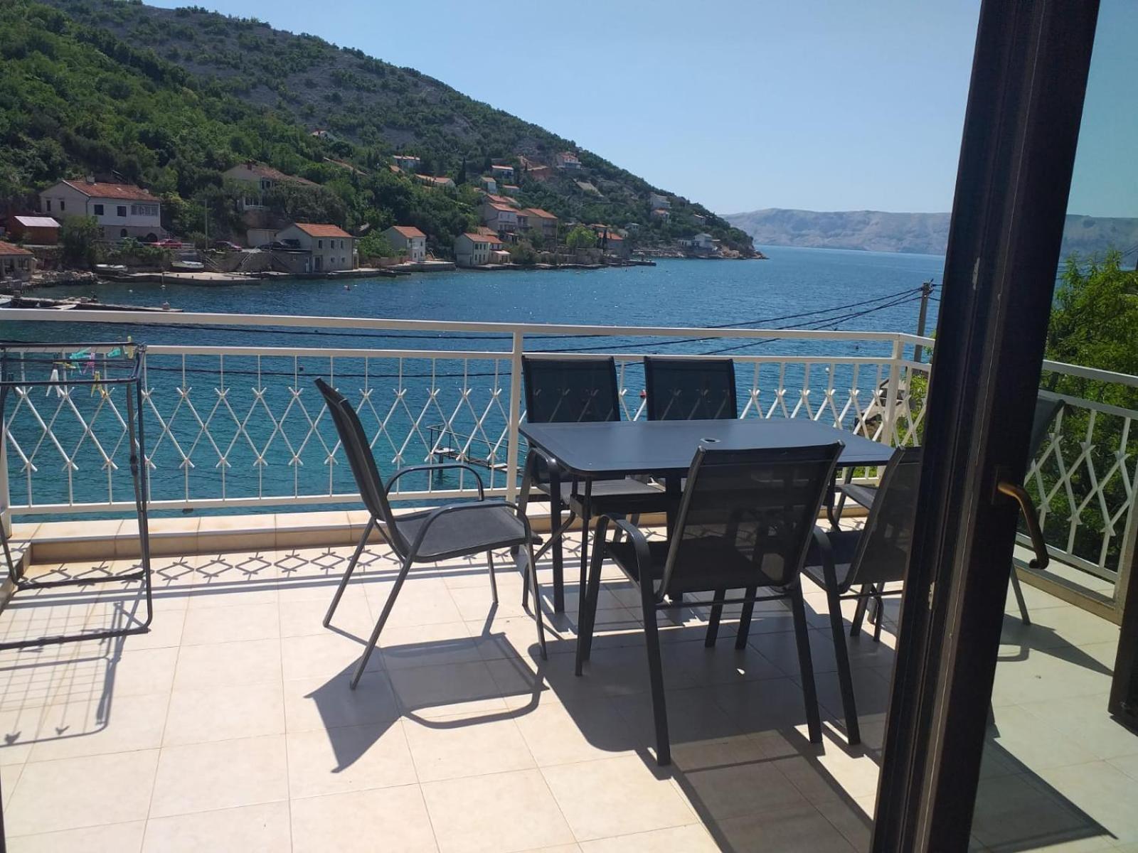 Apartmani Pulic Senj  Eksteriør billede